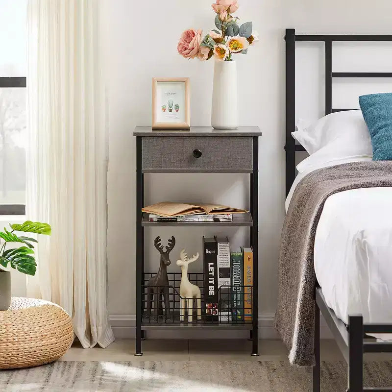 Table d'appoint haute VECELO, avec étagère de rangement et panier coulissant en métal pour salon ou chambre, gris/marron