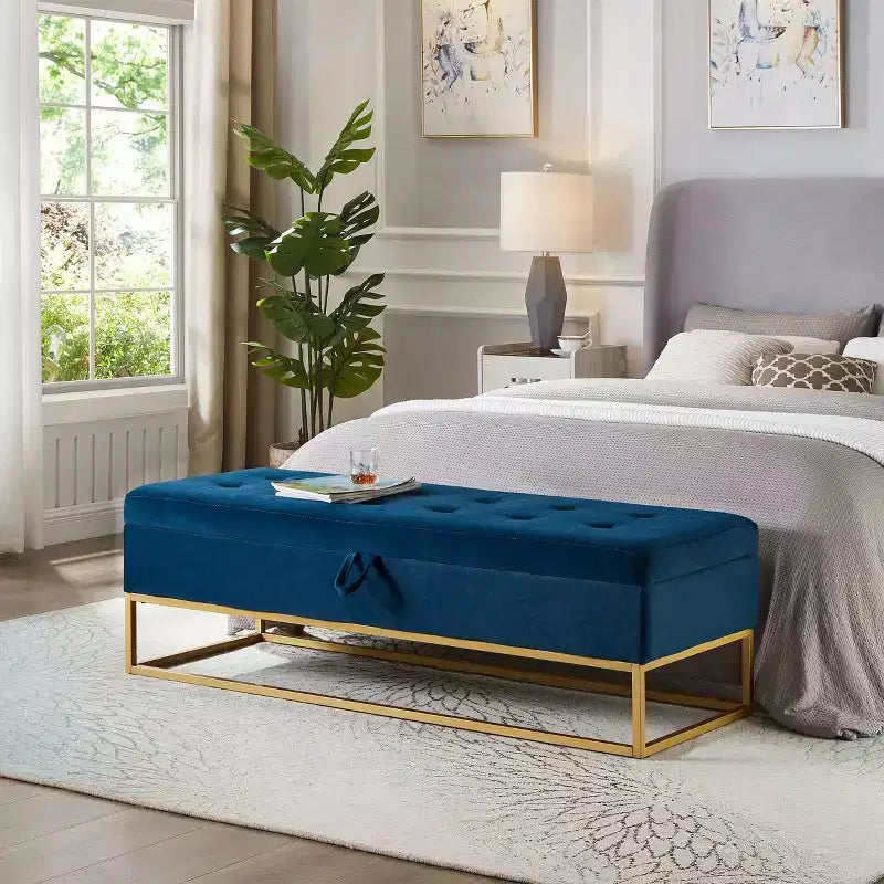 Banc ottoman de rangement en velours Okak 58.6 avec base en métal, capitonné et repose-pieds, banc de lit pour entrée et chambre à coucher.