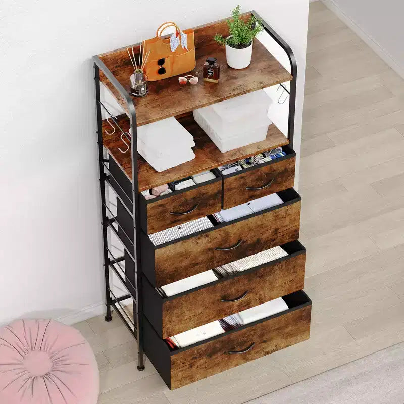 Commode à 5 tiroirs en tissu avec plateau en bois - Organiseur de rangement robuste à cadre métallique pour chambre, couloir, entrée